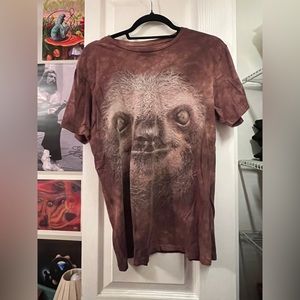 The mountain sloth tee